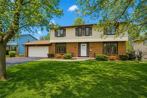 504 Black Walnut Dr, Greece, NY 14615