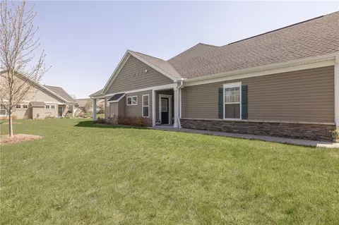 801 Rivers Run, Rochester, NY 14623