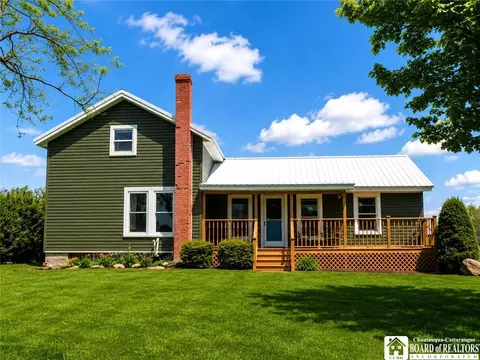 8807 N Hill Rd, Villenova, NY 14138
