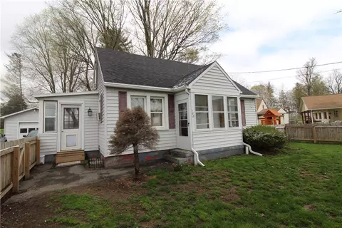 108 May St, Bath, NY 14810