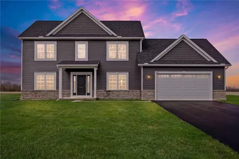 277 Collamer Rd, Parma, NY 14468