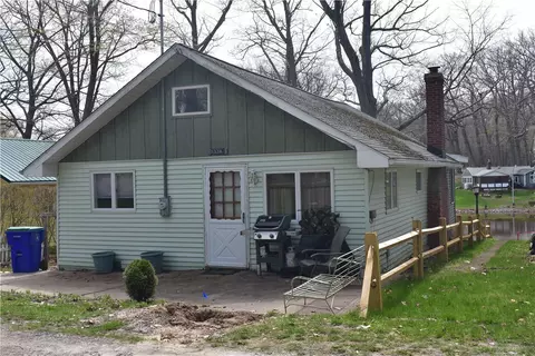 13342 Winding Rd, Carlton, NY 14571