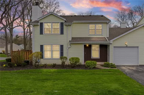 28 Blue Ridge Rd, Penfield, NY 14526