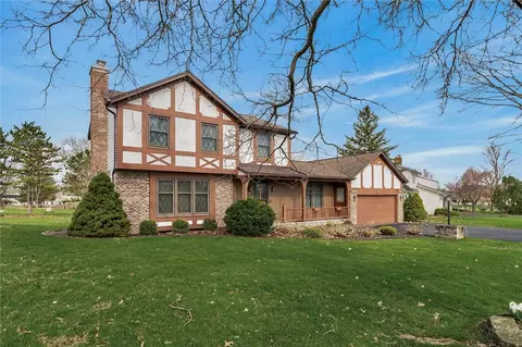 99 Old English Dr, Greece, NY 14616