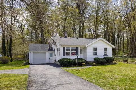 2457 Westside Dr, Chili, NY 14514