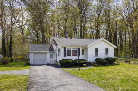 2457 Westside Dr, Chili, NY 14514