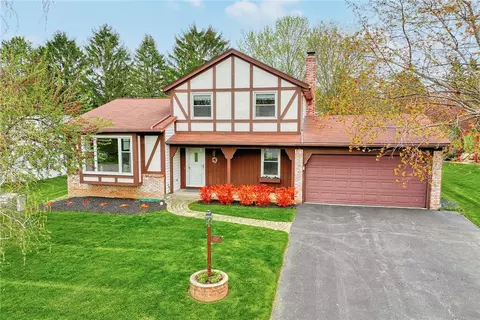 140 Rodney Ln, Rochester, NY 14625