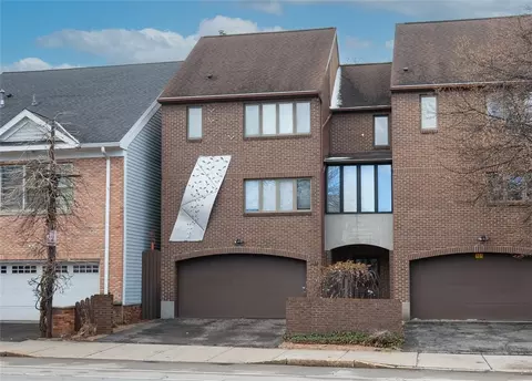 10 Selden St #5, Rochester, NY 14605