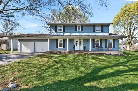 250 Pine Valley Dr, Greece, NY 14626