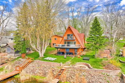 7771 W Dove Rd, Wolcott, NY 14590