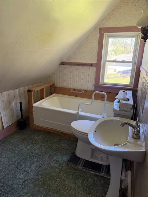Bath - 3239 Mack St, Corning, NY 14830 photo 1 of 1