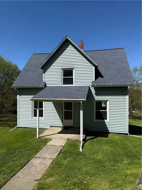 3239 Mack St, Corning, NY 14830