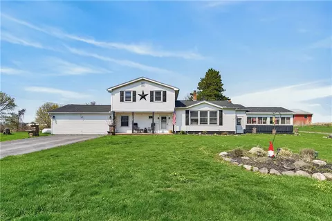 3344 Brick Schoolhouse Rd, Hamlin, NY 14464