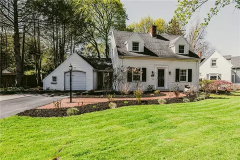 20 Lafayette Pkwy, Rochester, NY 14625