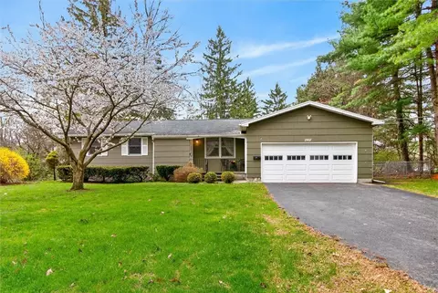 2907 Chili Ave, Chili, NY 14624