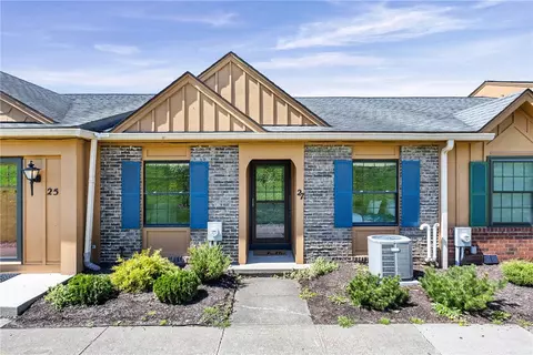 27 Huxley Way, Perinton, NY 14450