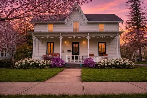 41 Clinton St, Seneca Falls, NY 13148