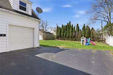 Exterior - 141 Cooper Rd, Irondequoit, NY 14617 photo 5 of 8