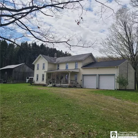 601 Panama Bear Lake Rd, Harmony, NY 14767