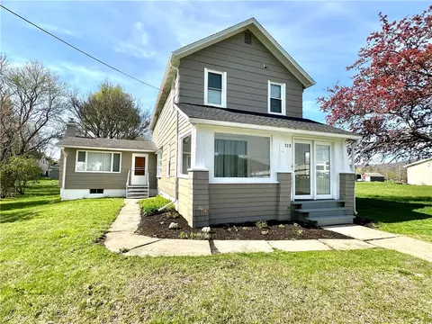 328 Commerce St, Corning, NY 14830