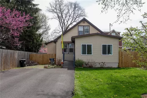 113 W York St, Ithaca, NY 14850