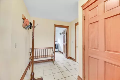 Entry Way - 8921 Eelpot Rd, Naples, NY 14512 photo 2 of 3