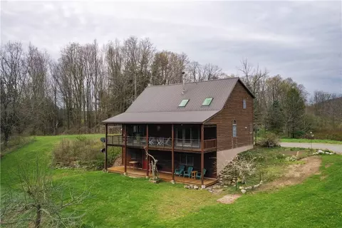 8921 Eelpot Rd, Naples, NY 14512