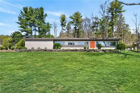 2820 Pinewood Cir, Corning, NY 14830