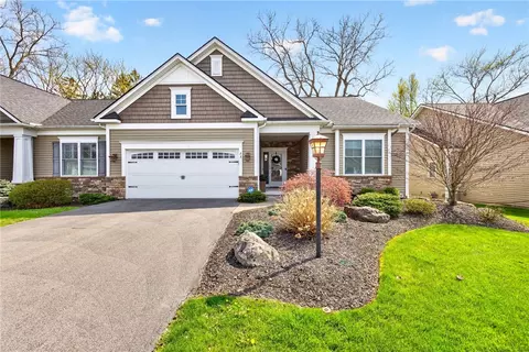 23 Threadleaf Ln, Penfield, NY 14526