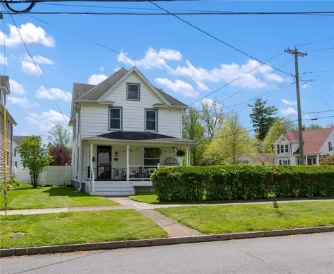 235 High St, Geneva, NY 14456
