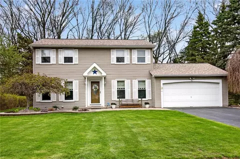 64 Willhurst Dr, Gates, NY 14606