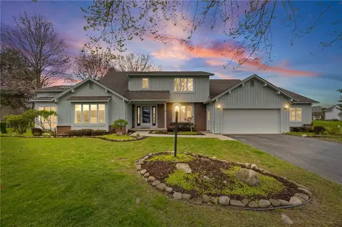1 Brandywine Ln, Rochester, NY 14618
