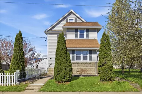 Exterior - 16 Townsend Ave, Corning, NY 14830 photo 2 of 8