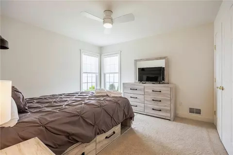 Bedroom - 5754 E Lake Rd, Romulus, NY 14541 photo 4 of 6