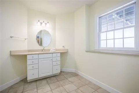 Bath - 5754 E Lake Rd, Romulus, NY 14541 photo 4 of 4
