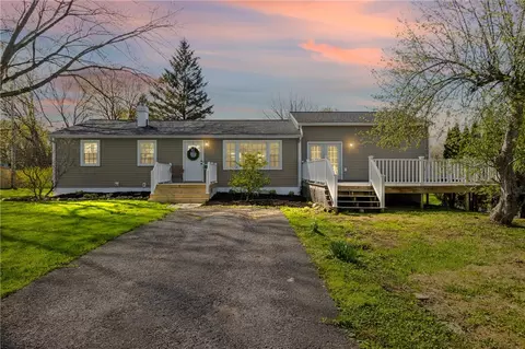 15 Aprille Ln, Rush, NY 14543