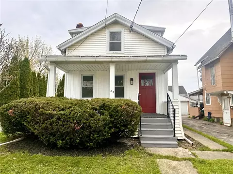 23 W High St, Lockport, NY 14094