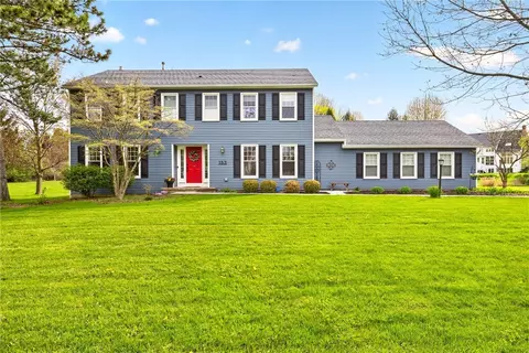 153 Caversham Woods, Pittsford, NY 14534