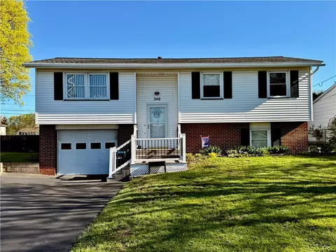 340 Fielding Rd, Greece, NY 14626