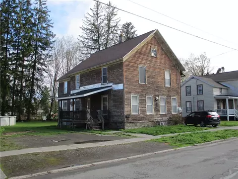 31 Maydole St, Norwich, NY 13815