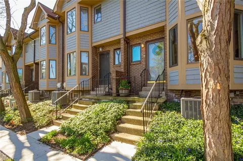 397 Alexander St #UN17, Rochester, NY 14607