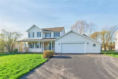 305 Alverstone Way, West Henrietta, NY 14586