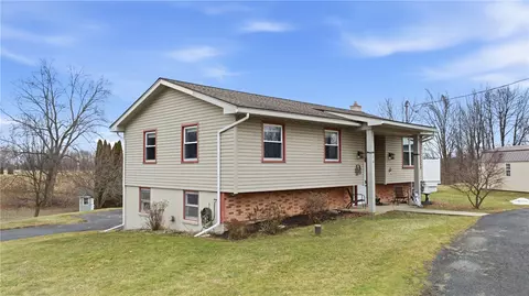 Exterior - 2976 Mohawk Ln, Waterloo, NY 13165 photo 17 of 17