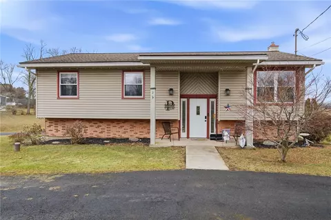 Exterior - 2976 Mohawk Ln, Waterloo, NY 13165 photo 4 of 17
