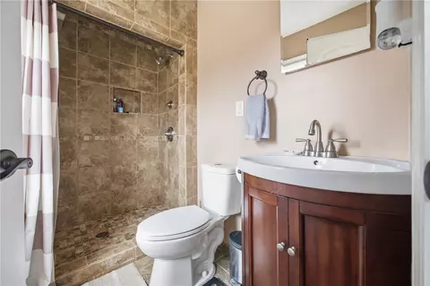 Bath - 2976 Mohawk Ln, Waterloo, NY 13165 photo 3 of 3