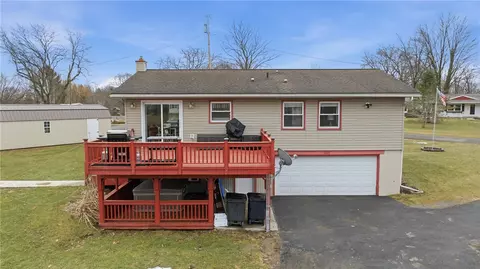 Exterior - 2976 Mohawk Ln, Waterloo, NY 13165 photo 2 of 17