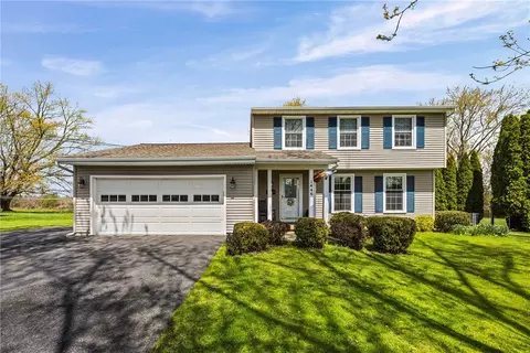 1446 Davis Rd, Chili, NY 14428