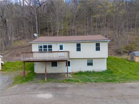 10720 Poags Hole Rd, Dansville, NY 14437