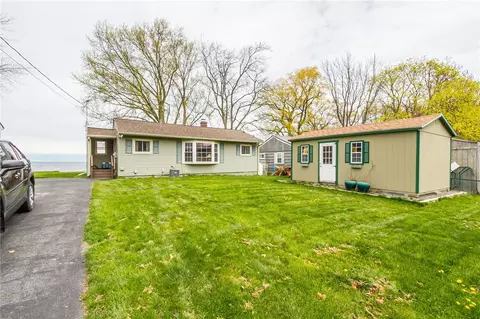15631 Thompson Dr, Kent, NY 14477