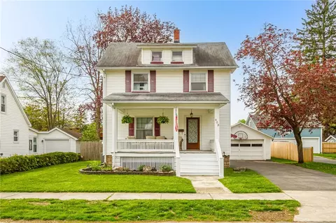 608 Davis Dr, Arcadia, NY 14513